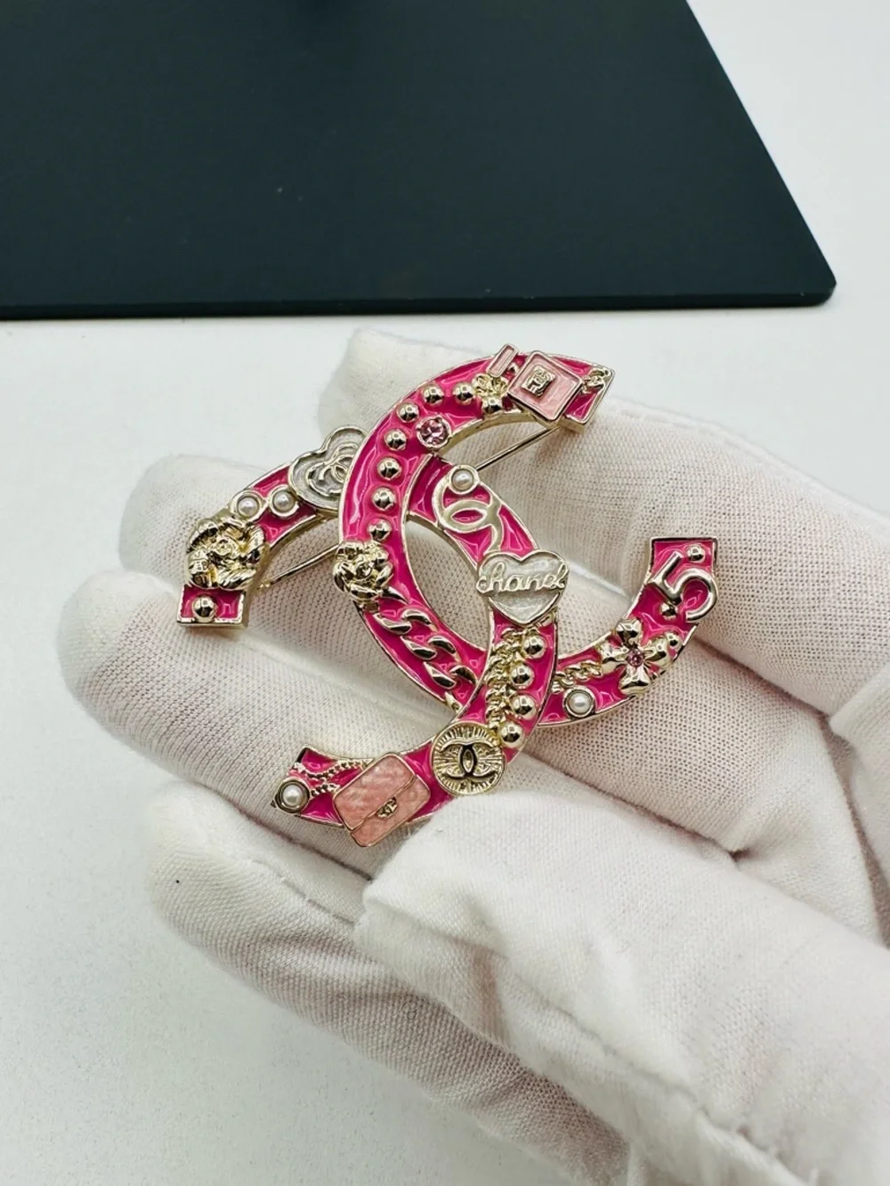 Chanel Pink Enamel Brooch Vintage - Picture 1 of 11
